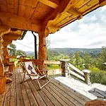 Holiday home Jarogowka Stylowy Dom Goralski *