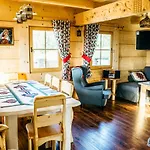 Jarogowka Stylowy Dom Goralski Holiday home Obidowa