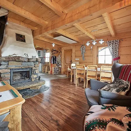 Holiday home Jarogowka Stylowy Dom Goralski *
