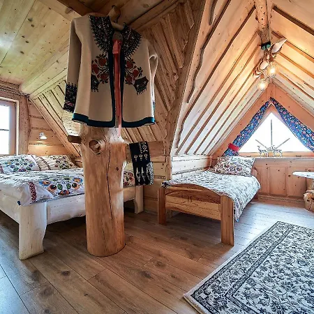 Holiday home Jarogowka Stylowy Dom Goralski *