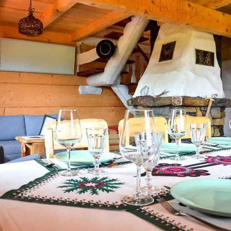 Casa de Férias Jarogówka Stylowy Dom Góralski *